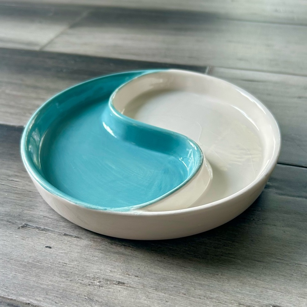 Turquoise & White Enameled Yin Yang Ceramic Decor Tray Ring Bowl Dish
